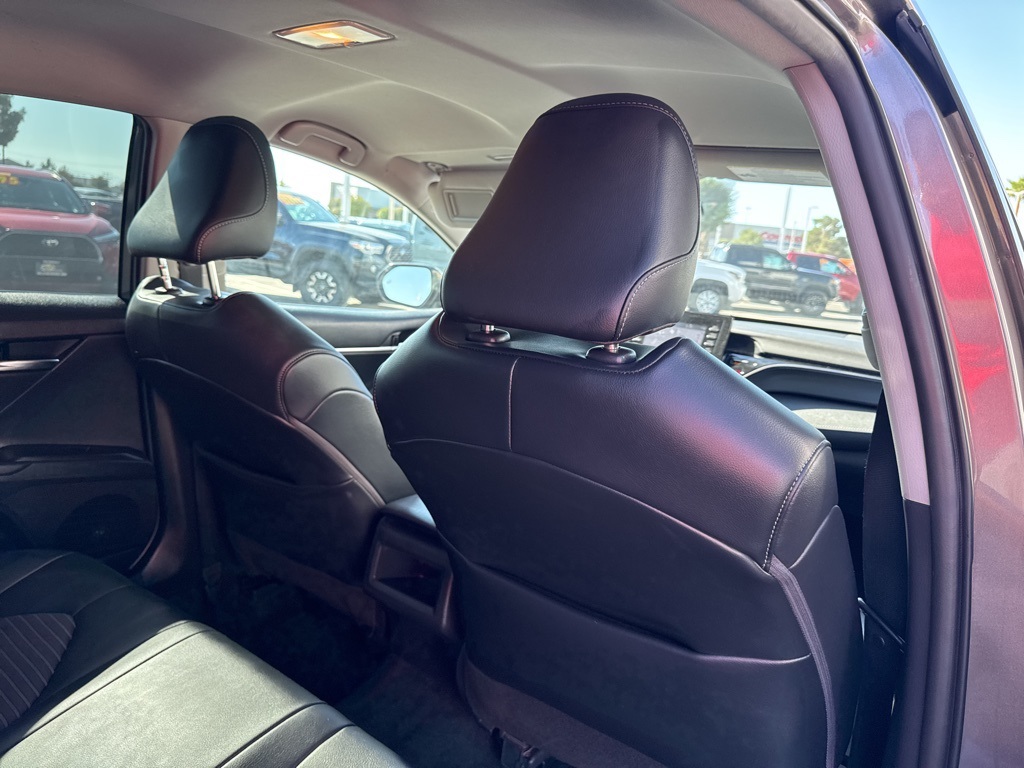 2022 Toyota Camry SE photo 23