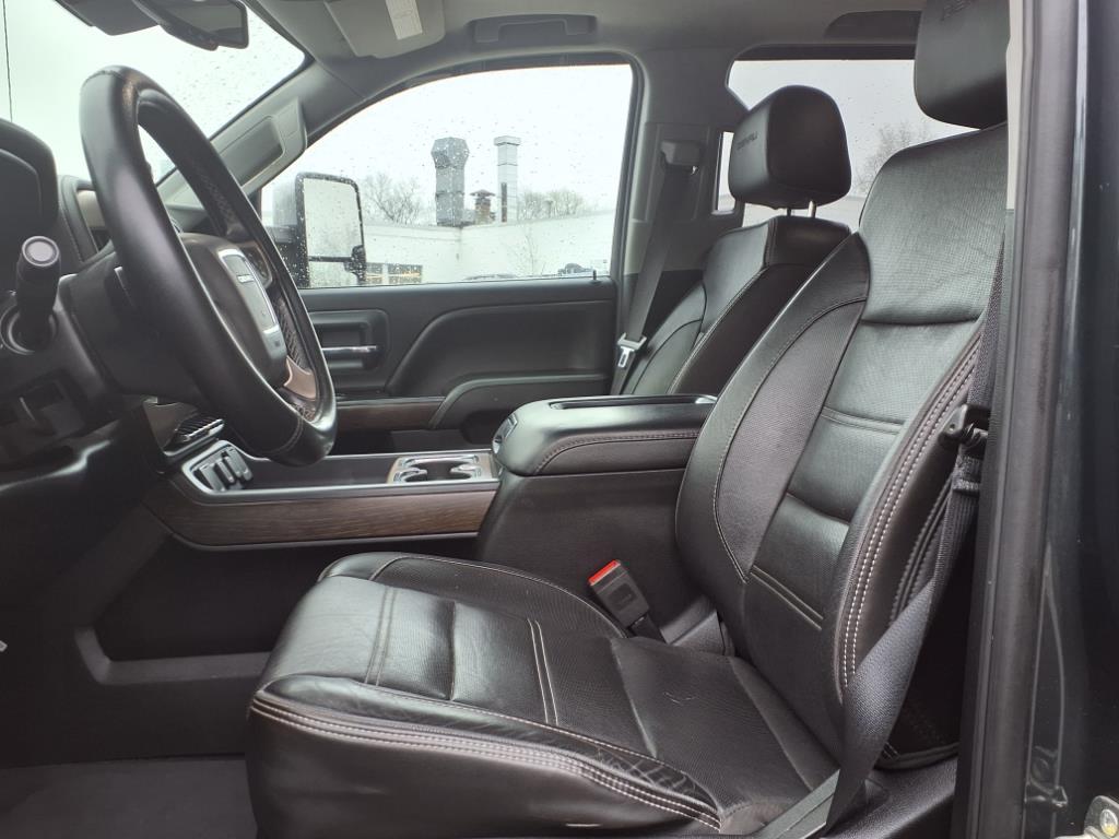 2019 Gmc Sierra 2500 HD Denali photo 12