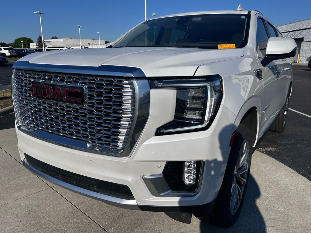 2022 Gmc Yukon XL Denali photo 3