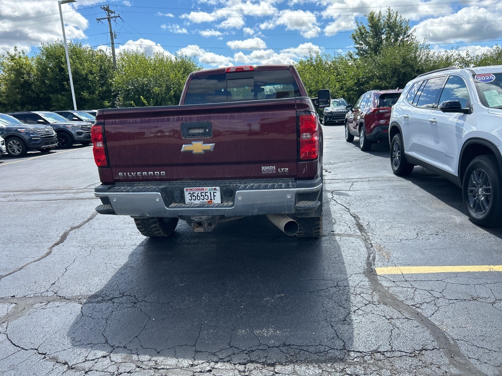 2017 Chevrolet Silverado 3500HD LTZ photo 6