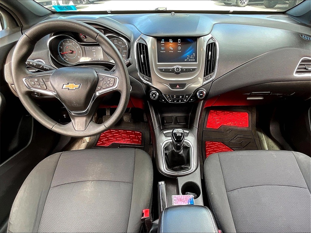 2018 Chevrolet Cruze LT photo 20