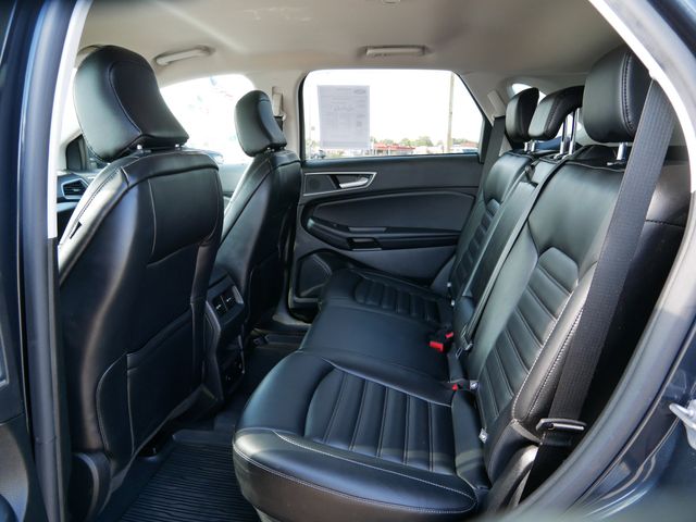 2024 Ford Edge SEL photo 4