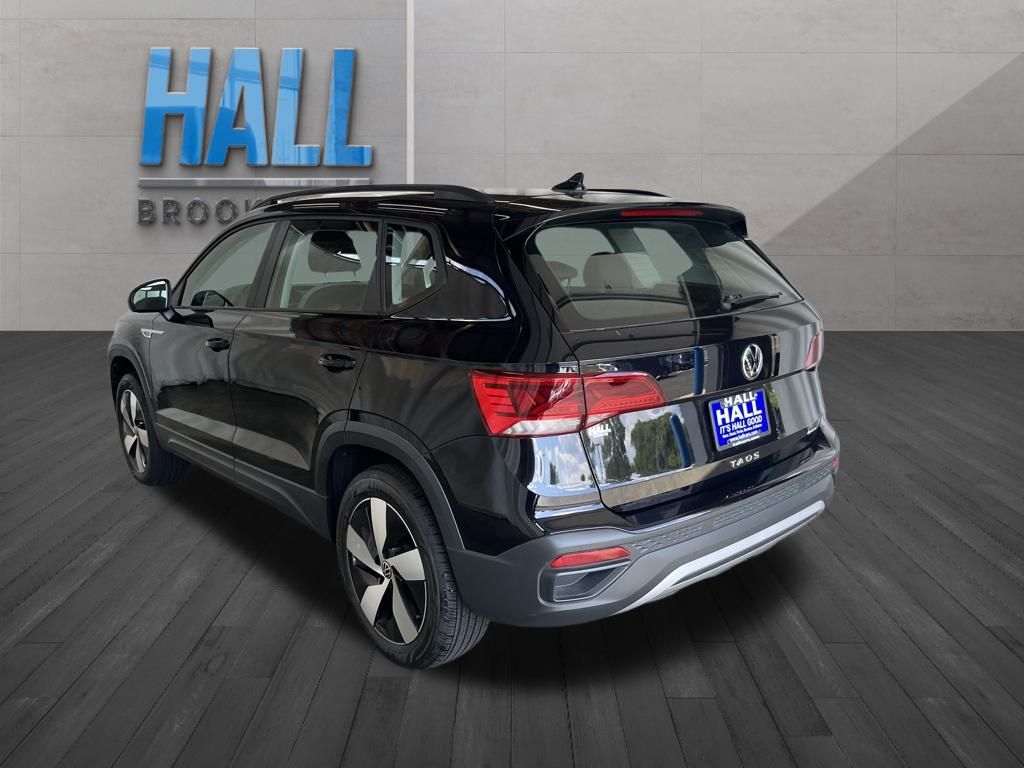 2024 Volkswagen Taos S photo 3