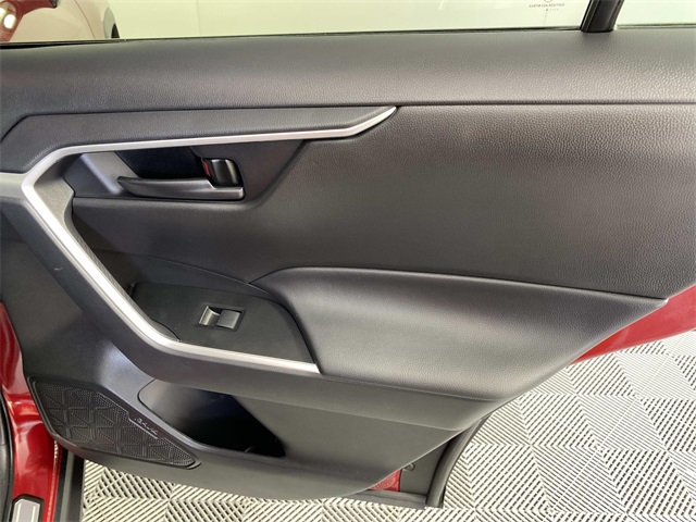2024 Toyota RAV4 LE photo 20