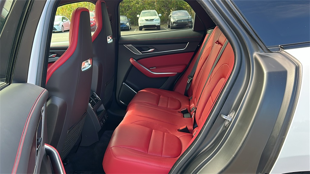 2024 Jaguar F-PACE P400 R-Dynamic S photo 23