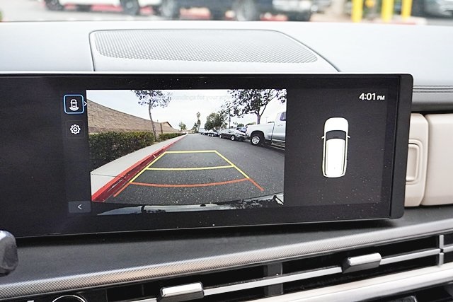 Used 2025 Black Hyundai SE image 27