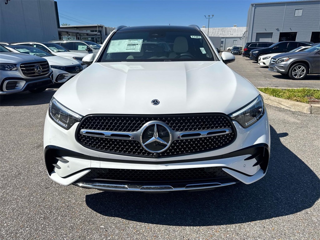 2026 Mercedes Benz GLC 300 4MATIC photo 2