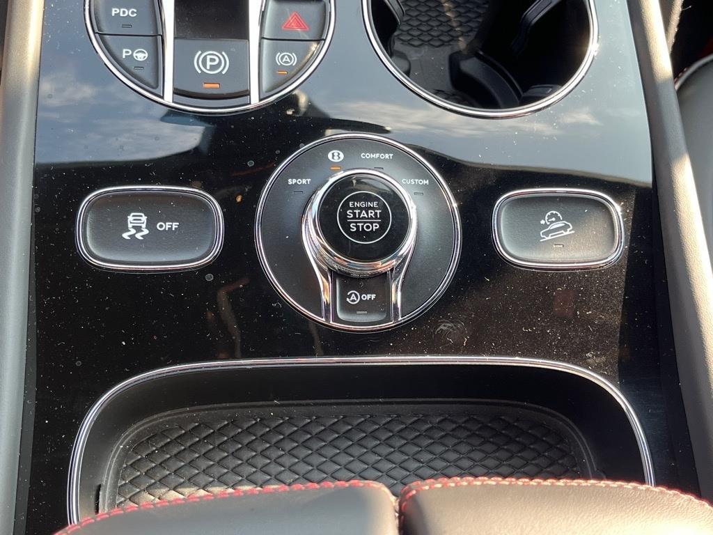 2023 Bentley Bentayga S photo 8