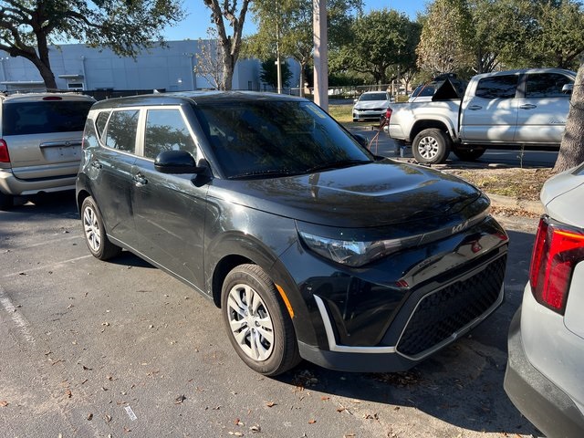 2023 Kia Soul LX S photo 3