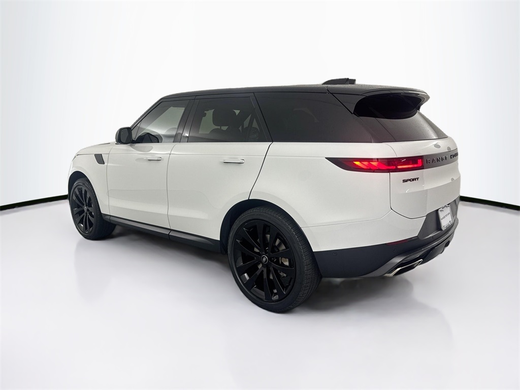 2023 Land Rover Range Rover Sport SE photo 3