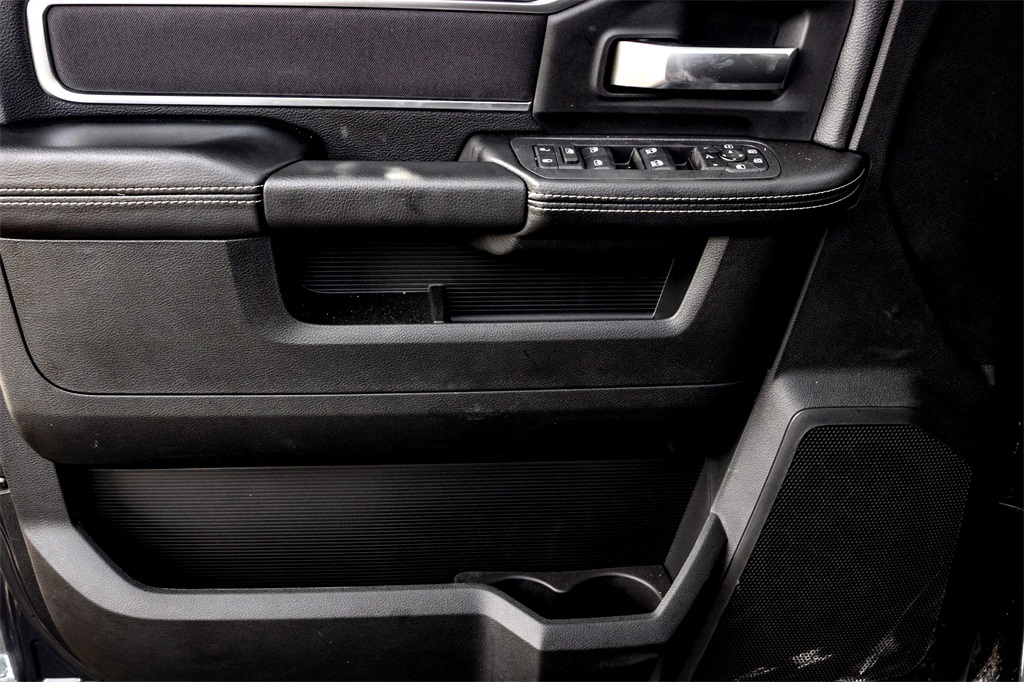 2025 Ram 2500 Big Horn photo 6