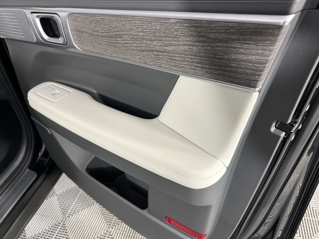 2024 Hyundai Santa Fe Limited photo 30