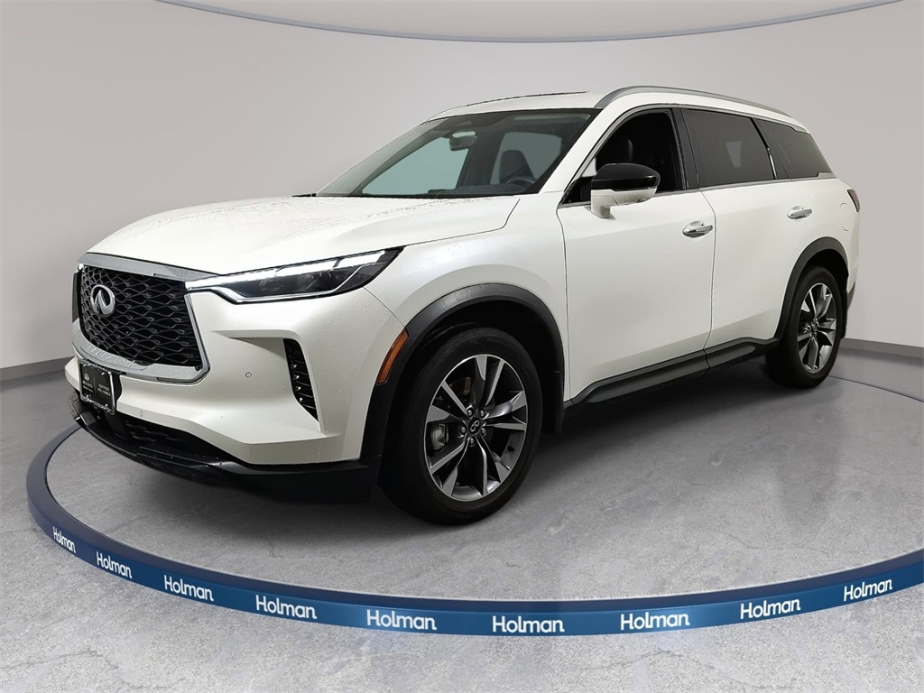 2025 INFINITI QX60 LUXE's photo