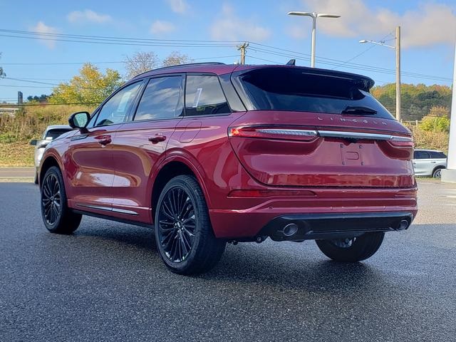 2026 Lincoln Corsair Premiere photo 4