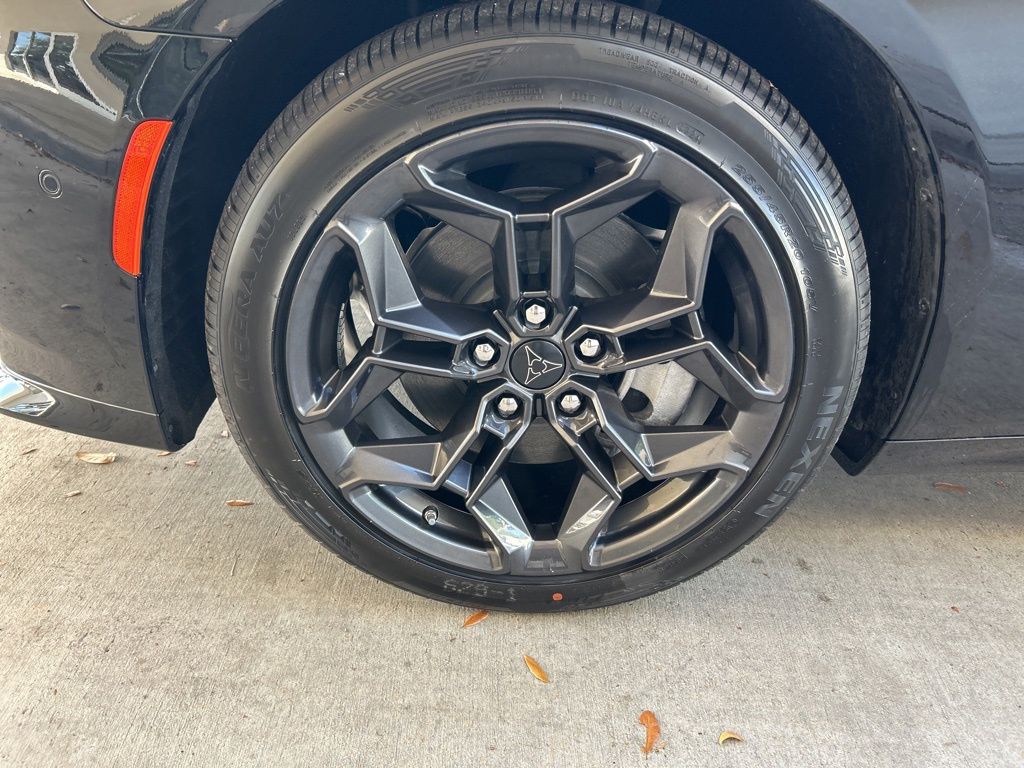 2025 Dodge Charger R/T photo 15
