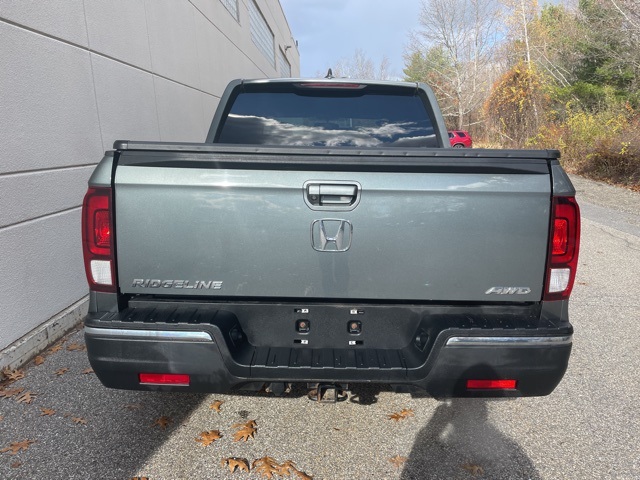 2017 Honda Ridgeline RTL photo 2