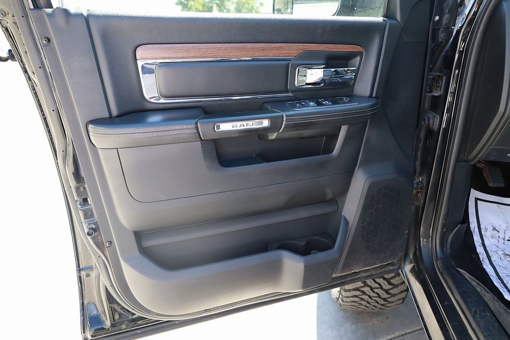 2014 Ram 2500 Laramie photo 11