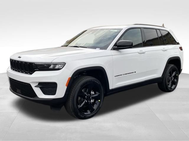 2025 Jeep Grand Cherokee Altitude X photo 3