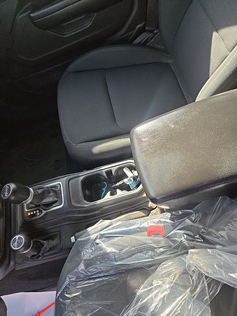 Used 2018 Gray Jeep Unlimited Sport S image 16