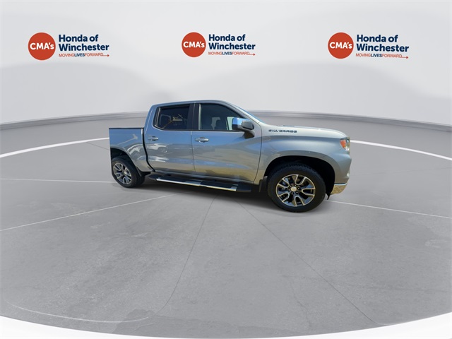 2025 Chevrolet Silverado 1500 LT photo 10