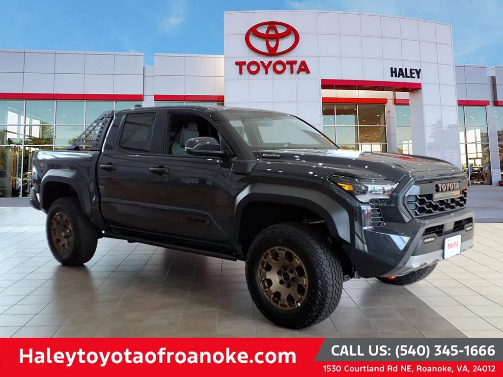 2025 Toyota Tacoma Trailhunter's photo