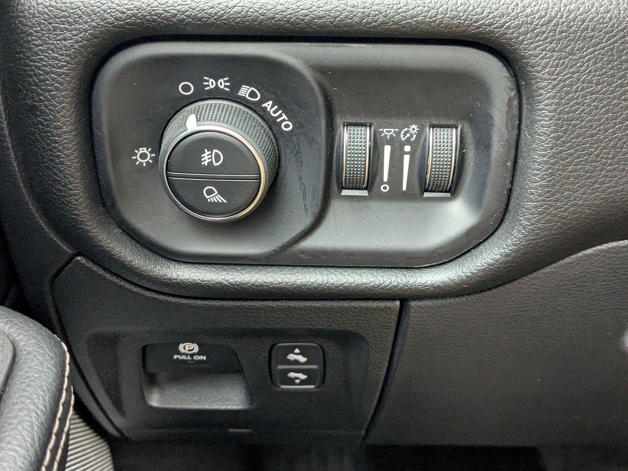 2025 Ram 1500 Rebel photo 17