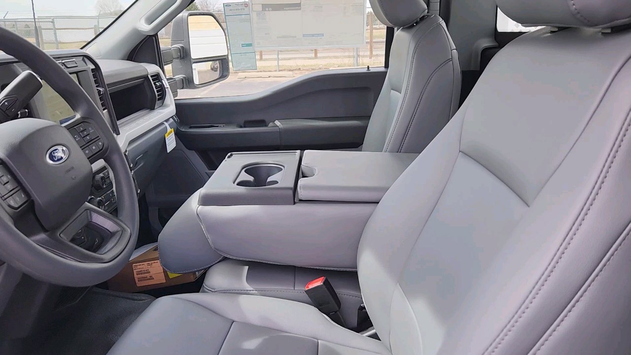2024 Ford F-550 XL photo 17