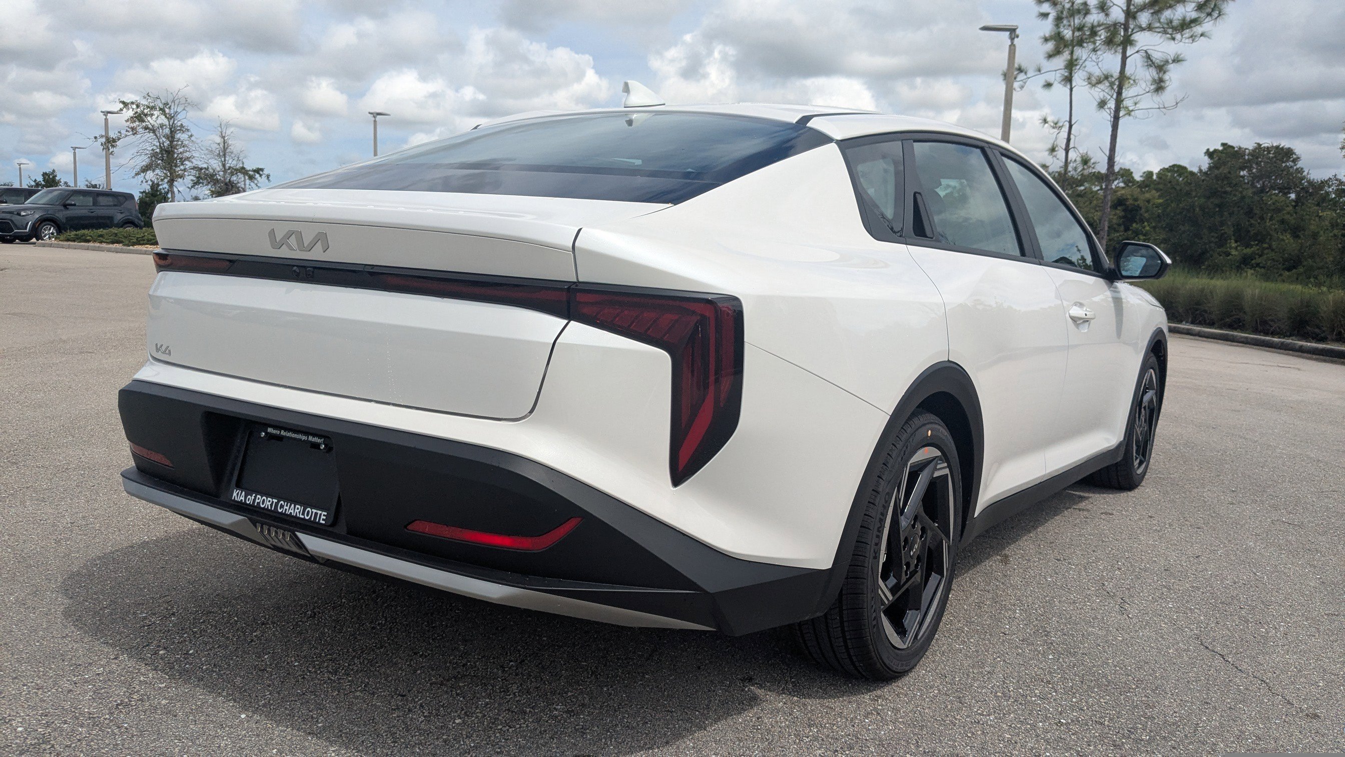 2025 Kia K4 EX photo 5