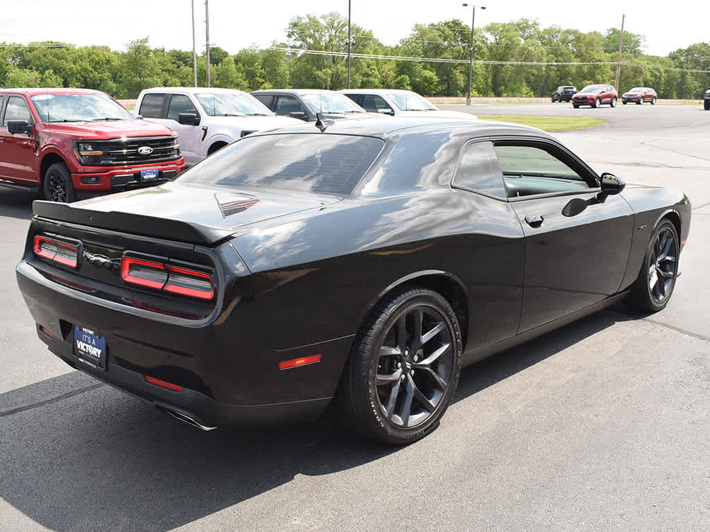 2023 Dodge Challenger R/T photo 14