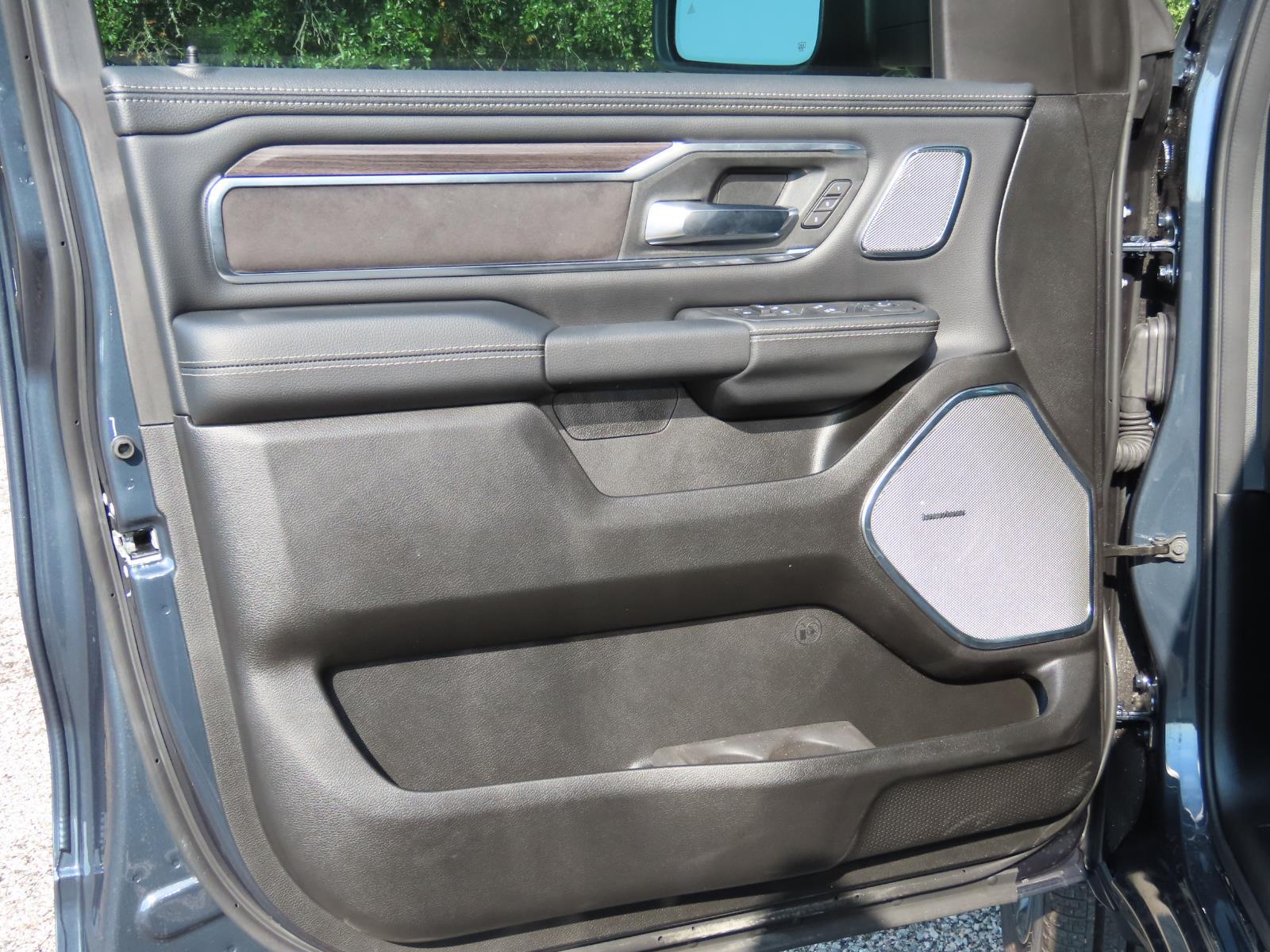 2026 Ram 1500 Laramie photo 12