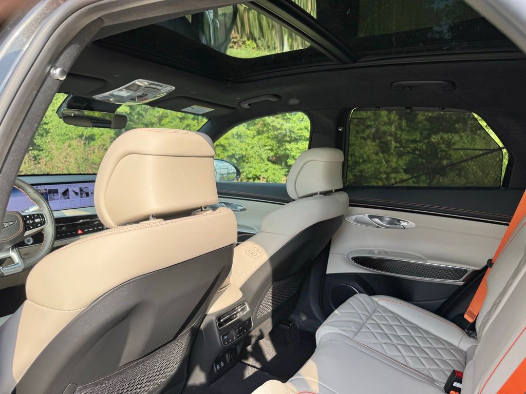 2026 Genesis GV70 3.5T Sport Prestige photo 21