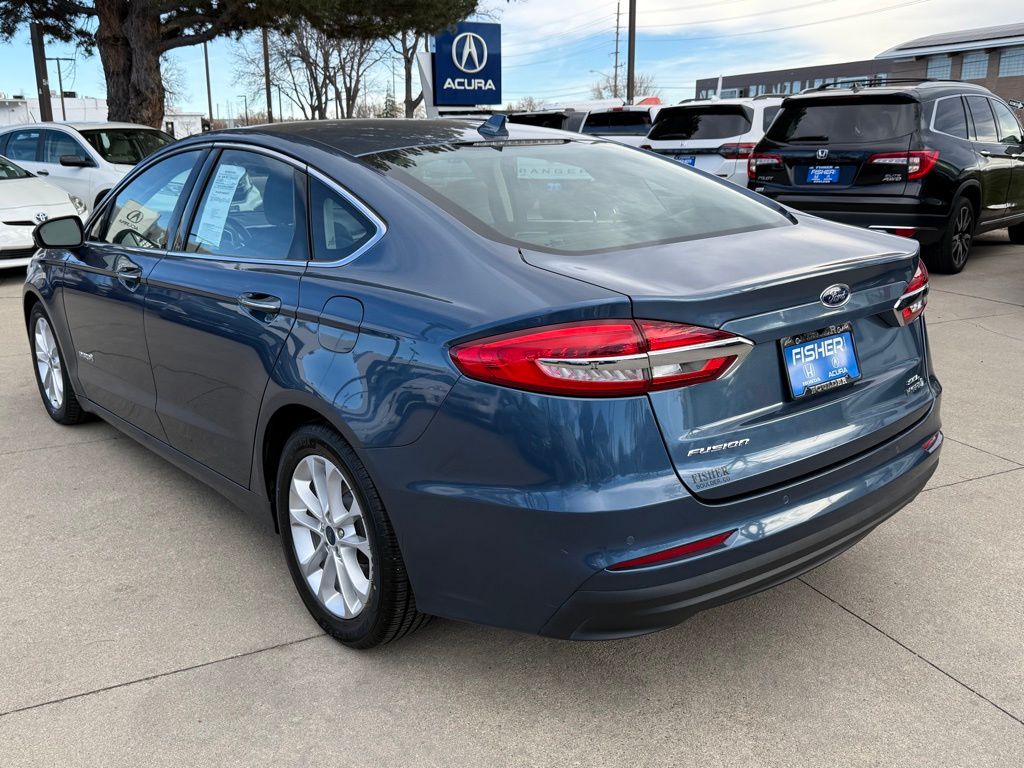 2019 Ford Fusion Hybrid SEL photo 3