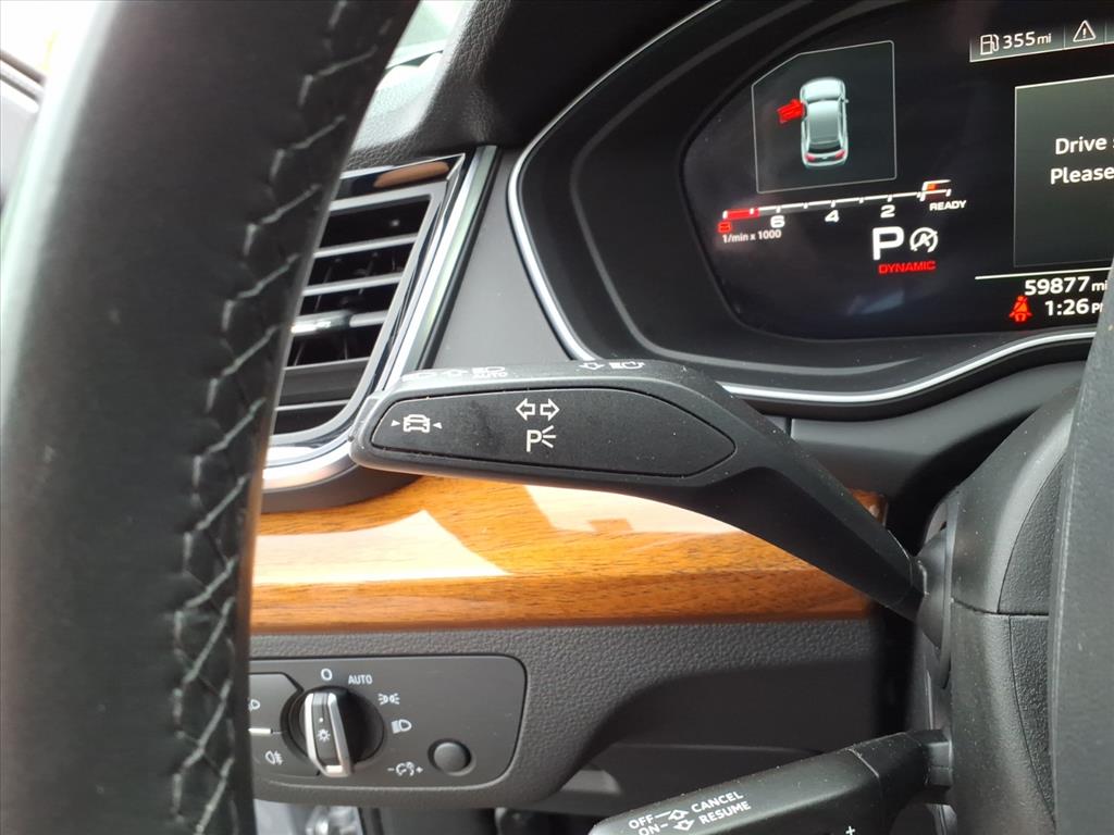2022 Audi Q5 S line Plus 45 TFSI photo 13