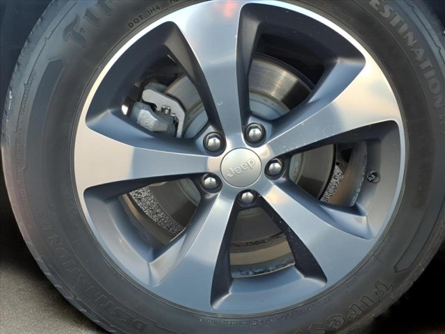 2019 Jeep Cherokee Limited photo 3