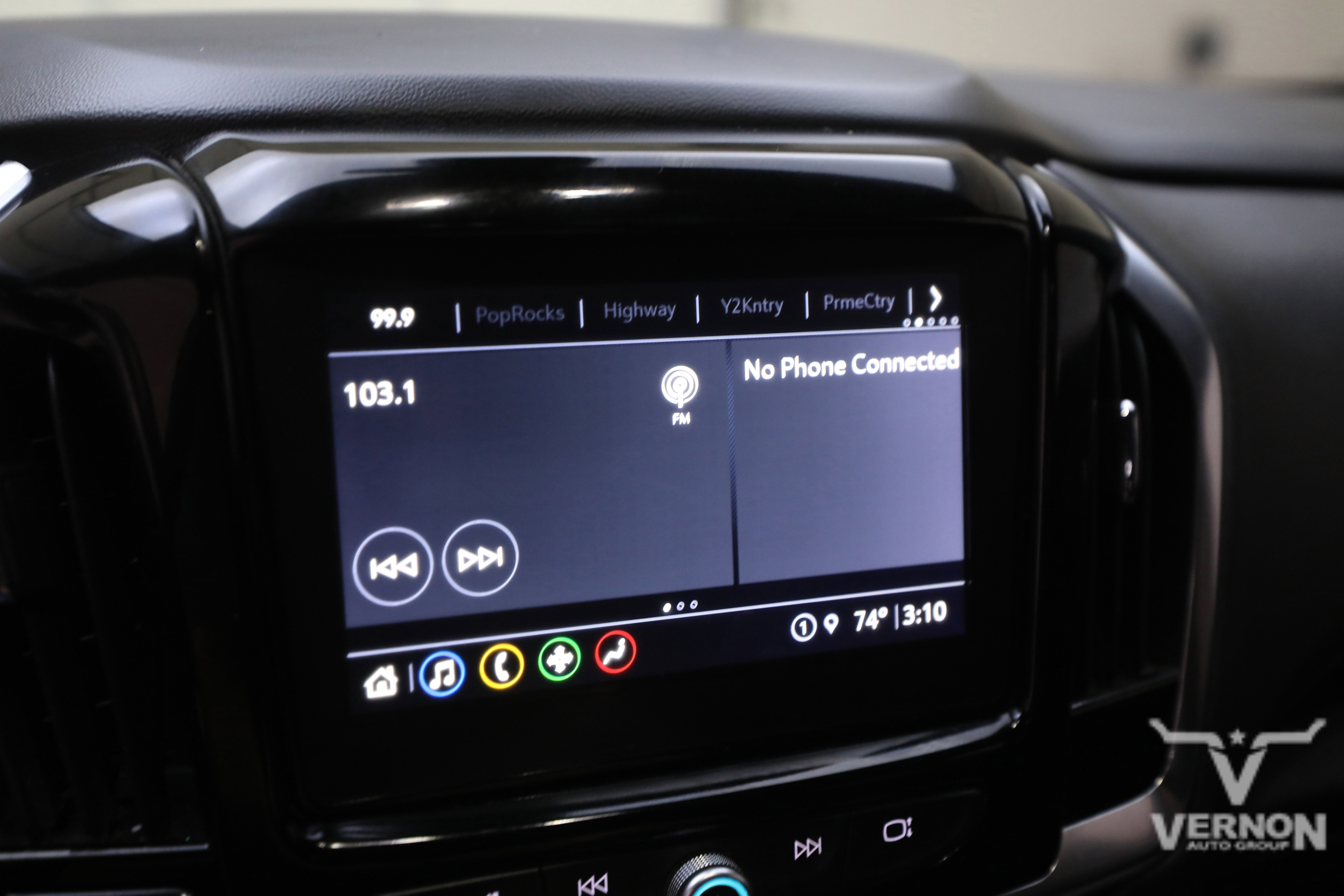 2023 Chevrolet Traverse Cloth 1LT photo 3