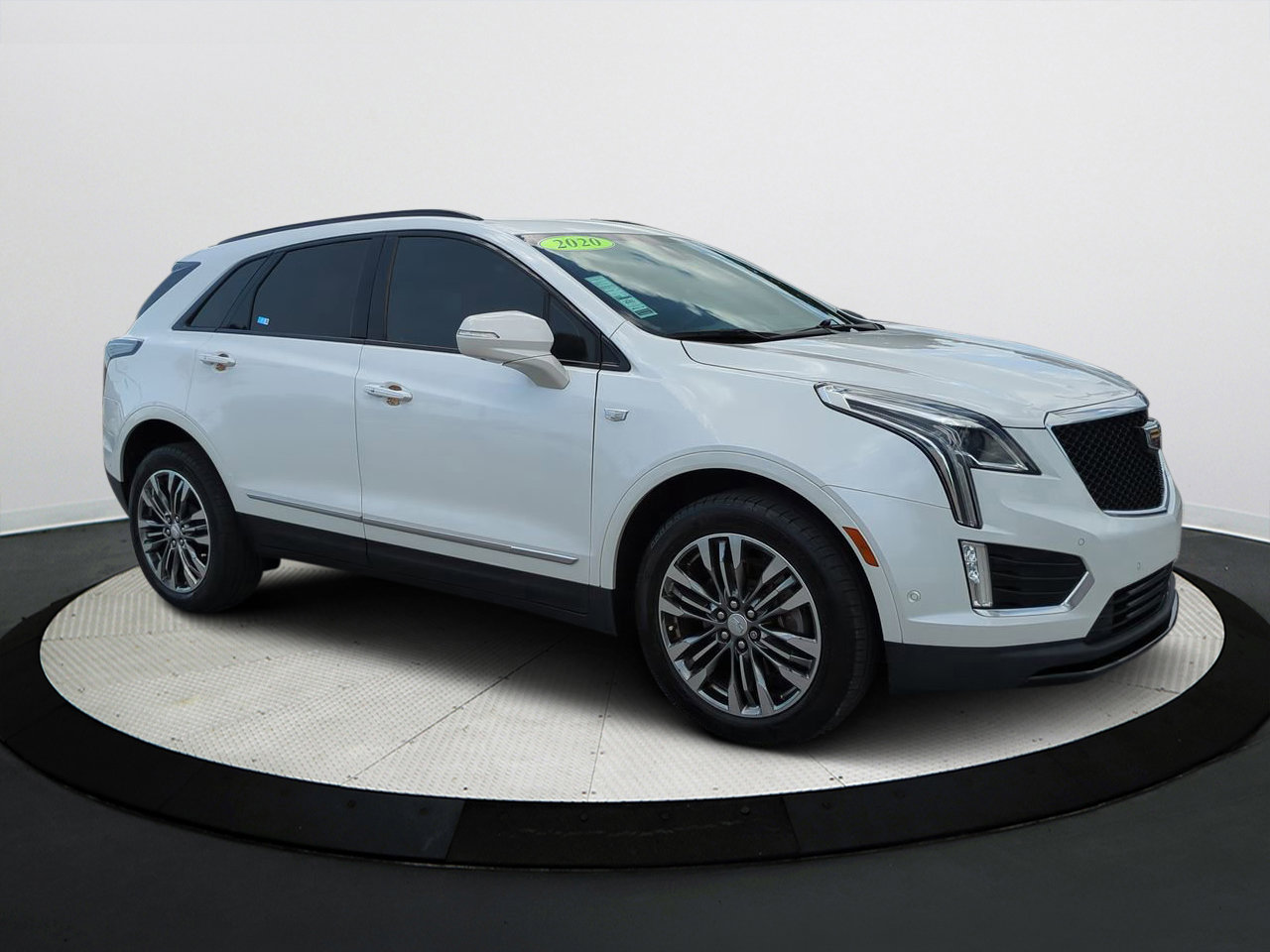 2020 Cadillac XT5 Sport photo 2