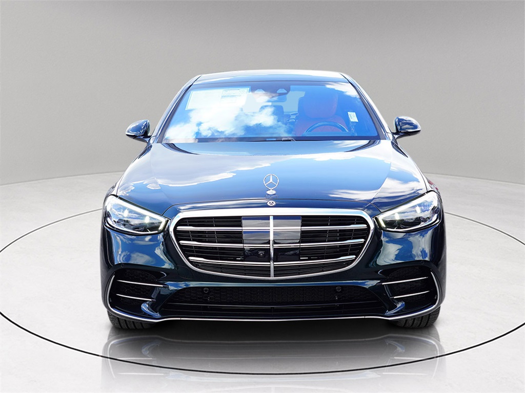2026 Mercedes Benz S 580 4MATIC photo 2
