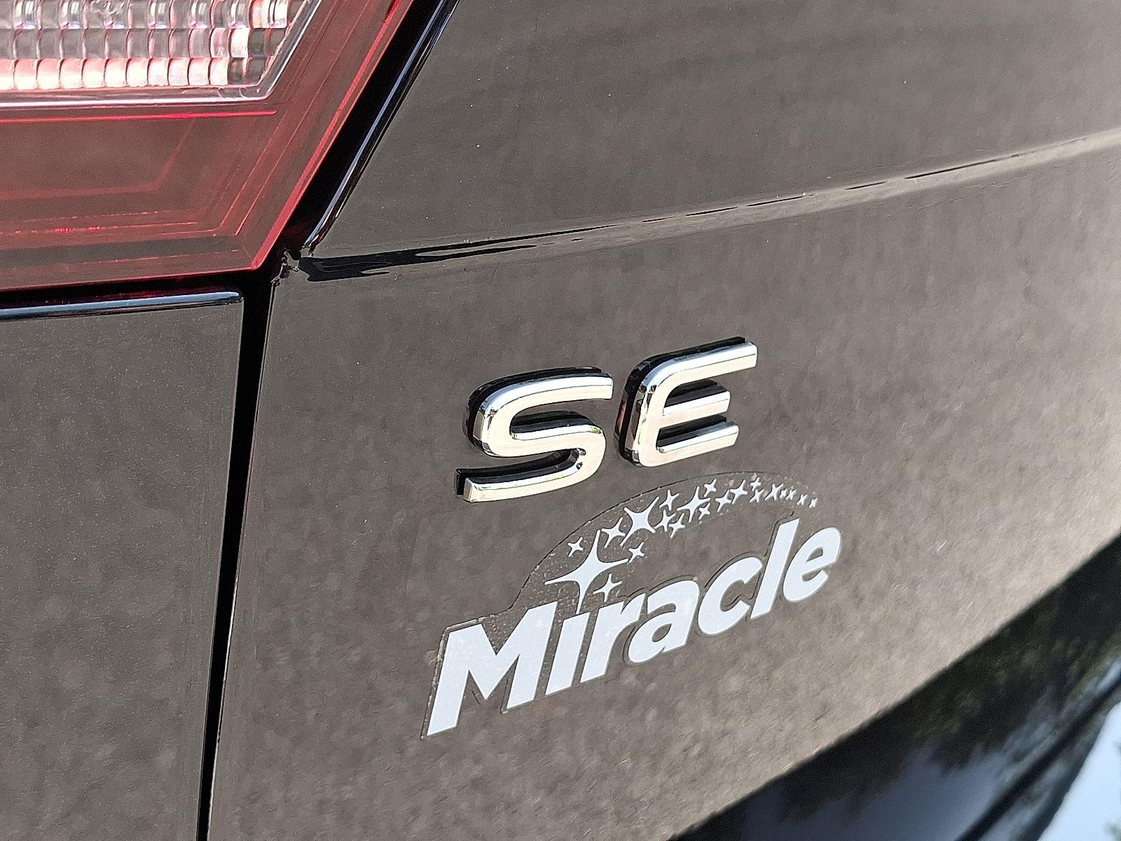 2022 Volkswagen Tiguan SE photo 29