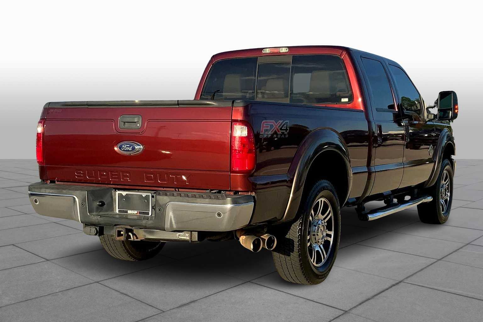 2016 Ford F-250 Lariat photo 11