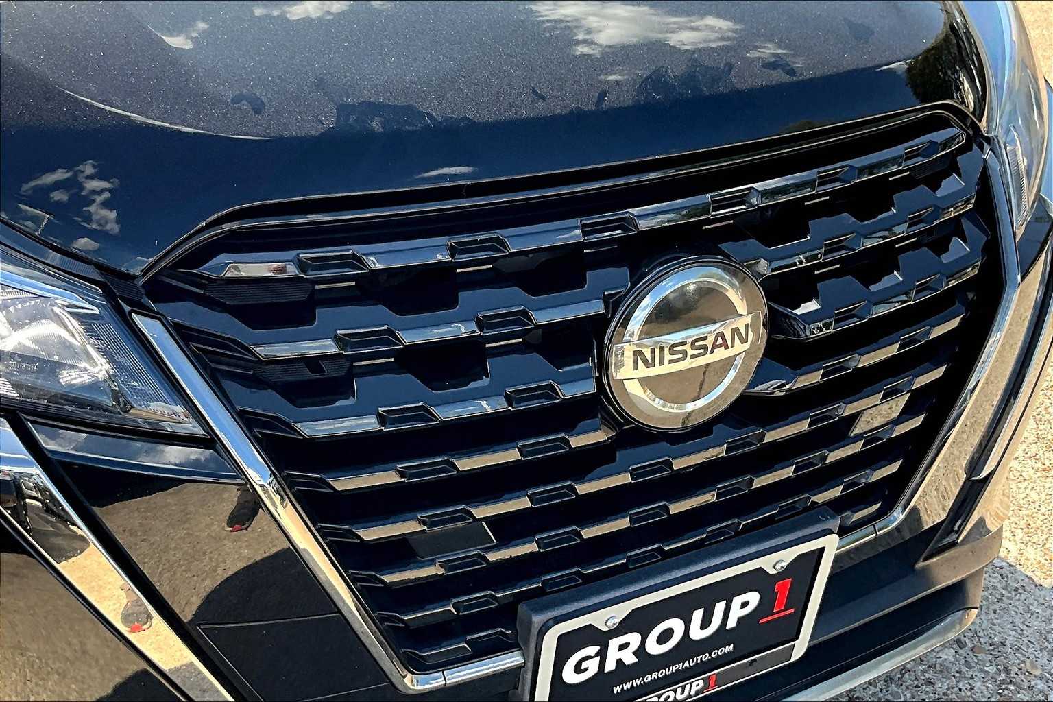 2021 Nissan Kicks SR photo 23