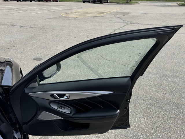 2022 Infiniti Q50 LUXE AWD photo 11