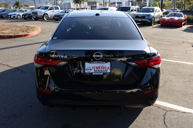 2025 Nissan Sentra SV photo 4