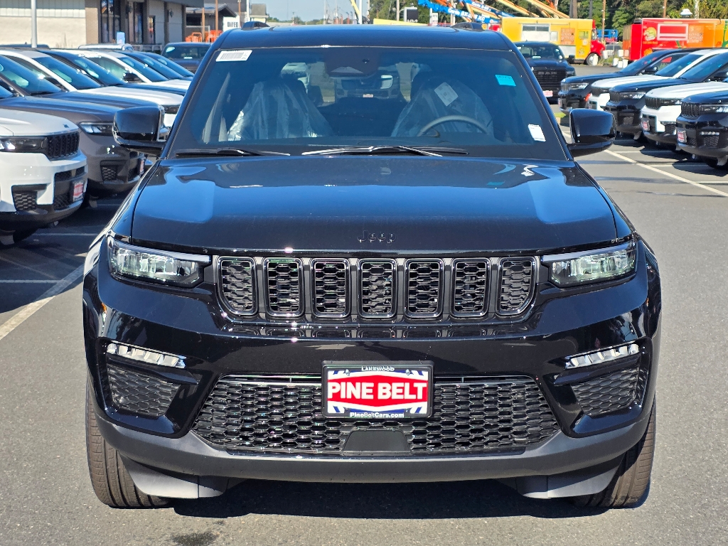 2025 Jeep Grand Cherokee Limited photo 2