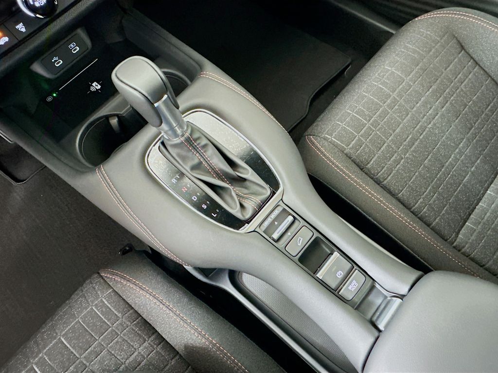 2026 Honda HR-V Sport photo 13