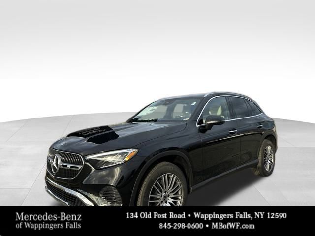 2026 Mercedes-Benz GLC Base's photo