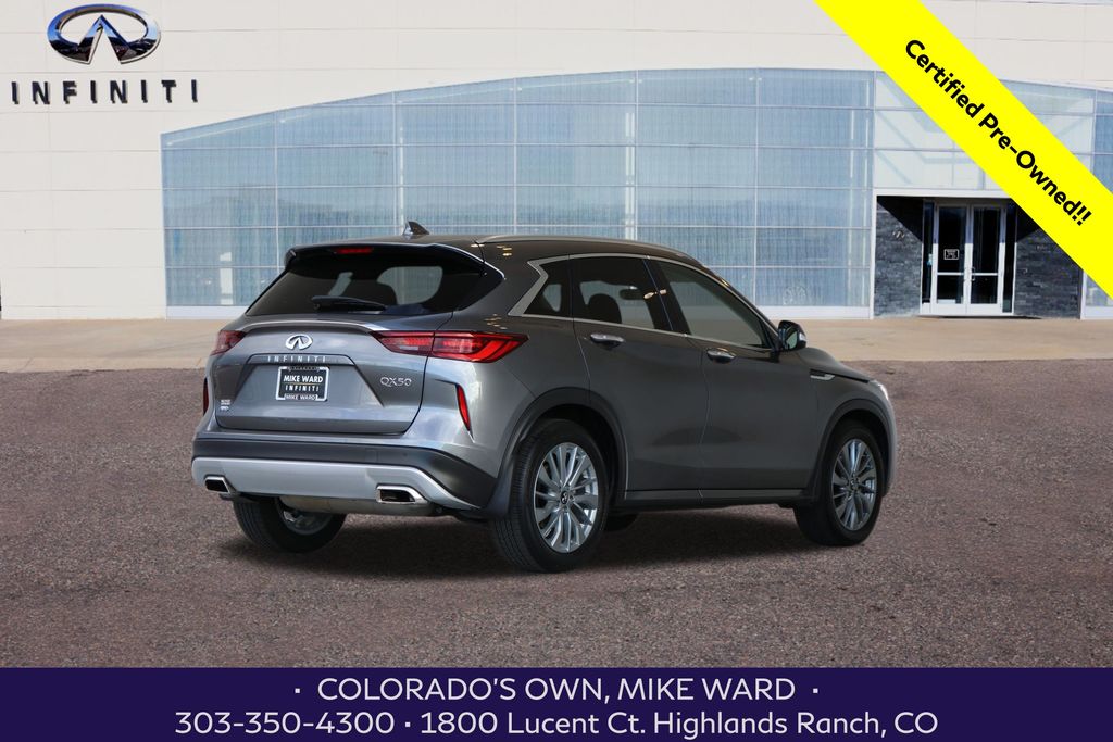 2025 Infiniti QX50 Luxe AWD photo 3