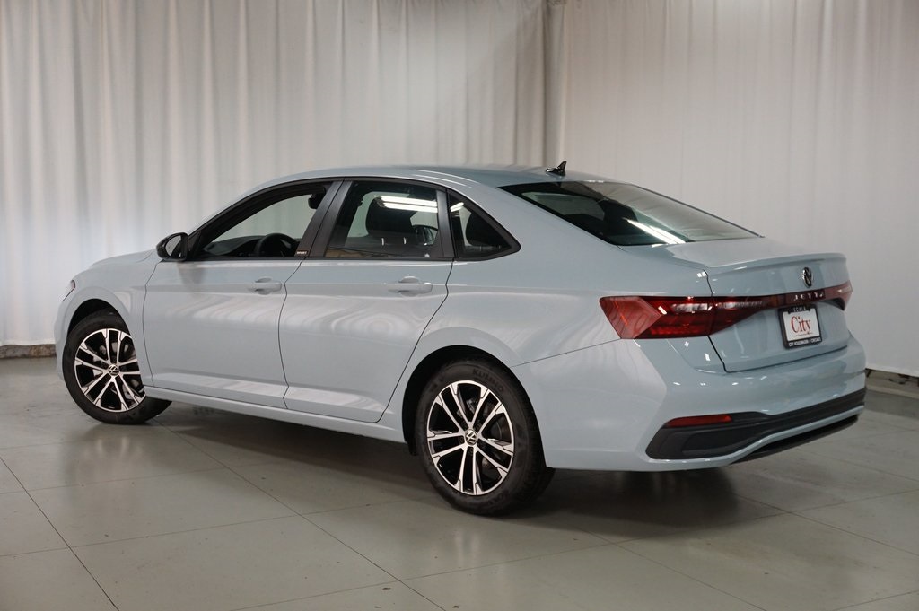 2025 Volkswagen Jetta 1.5T Sport photo 7