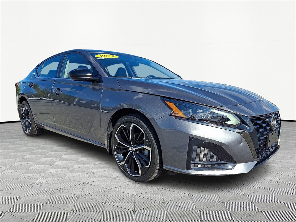 2024 Nissan Altima SR