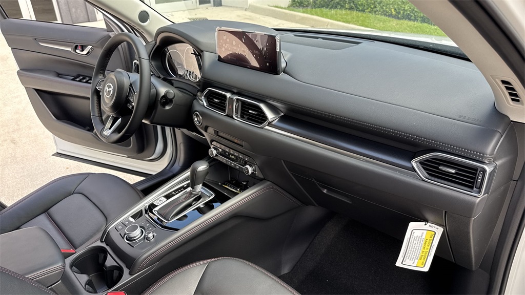 2025 Mazda CX-5 2.5 S Carbon photo 32