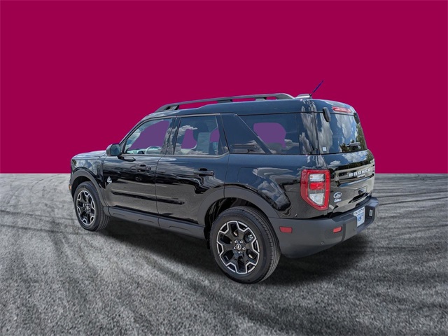 2025 Ford Bronco Sport Outer Banks photo 4